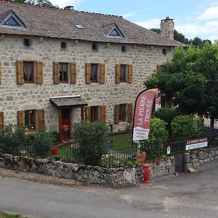 Châteauneuf-de-Randon La Pierre Trouee Chambre D'Hotes المظهر الخارجي الصورة