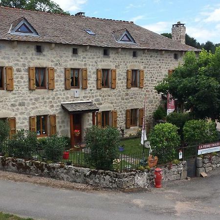 Châteauneuf-de-Randon La Pierre Trouee Chambre D'Hotes المظهر الخارجي الصورة