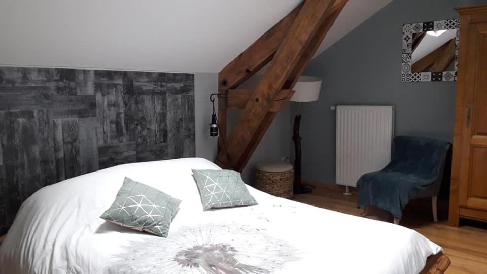 Châteauneuf-de-Randon La Pierre Trouee Chambre D'Hotes المظهر الخارجي الصورة