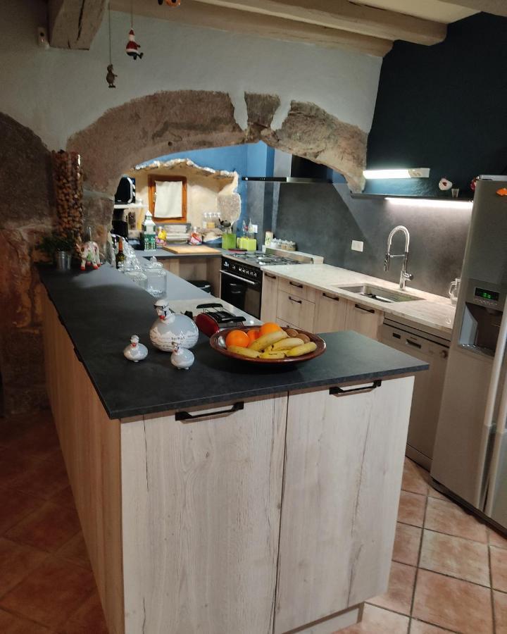 Châteauneuf-de-Randon La Pierre Trouee Chambre D'Hotes المظهر الخارجي الصورة