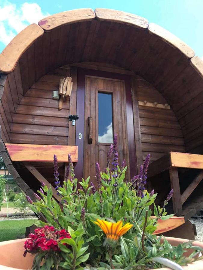 Châteauneuf-de-Randon La Pierre Trouee Chambre D'Hotes المظهر الخارجي الصورة