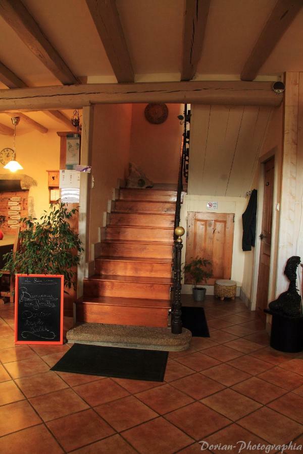Châteauneuf-de-Randon La Pierre Trouee Chambre D'Hotes المظهر الخارجي الصورة